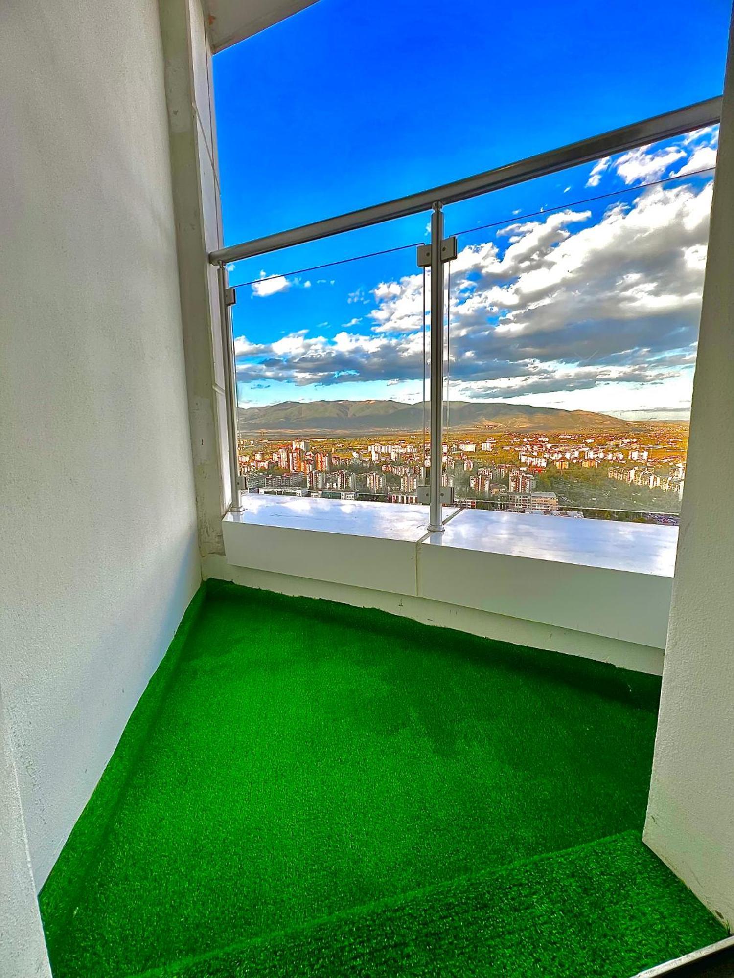 Alfred Sky Smart Apartment 29Th Spa Included Σκόπια Εξωτερικό φωτογραφία