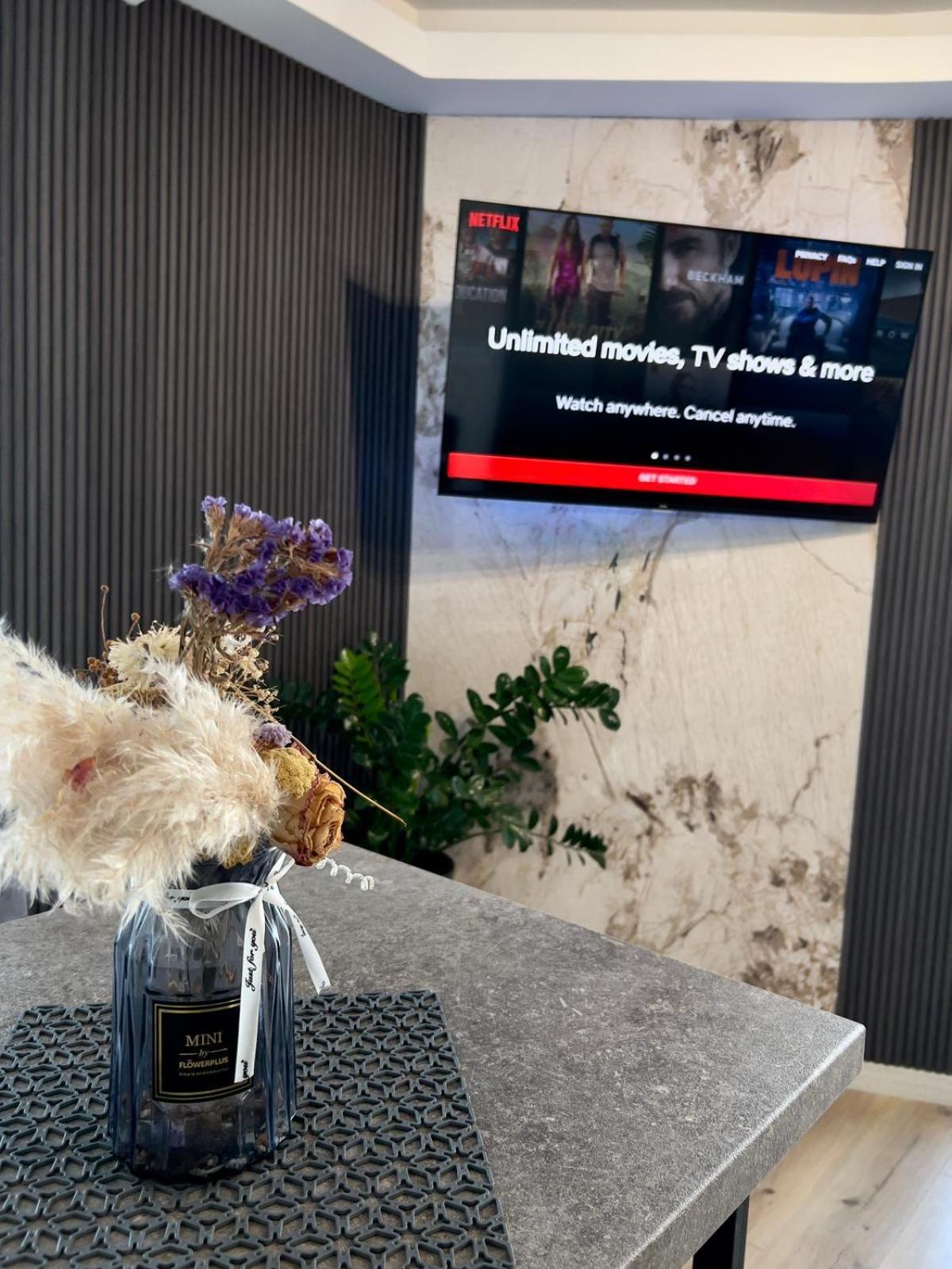 Alfred Sky Smart Apartment 29Th Spa Included Σκόπια Εξωτερικό φωτογραφία
